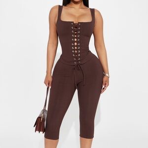 Brown Lace-Up Set